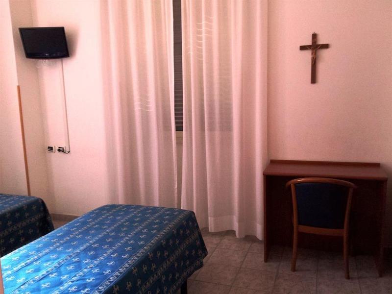 Pensión Maria Rosa Molas - Casa Per Ferie