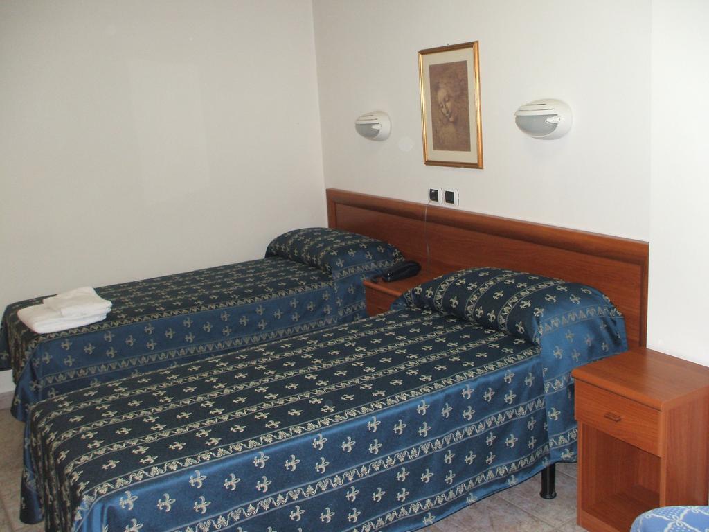 Maria Rosa Molas - Casa Per Ferie Pensión