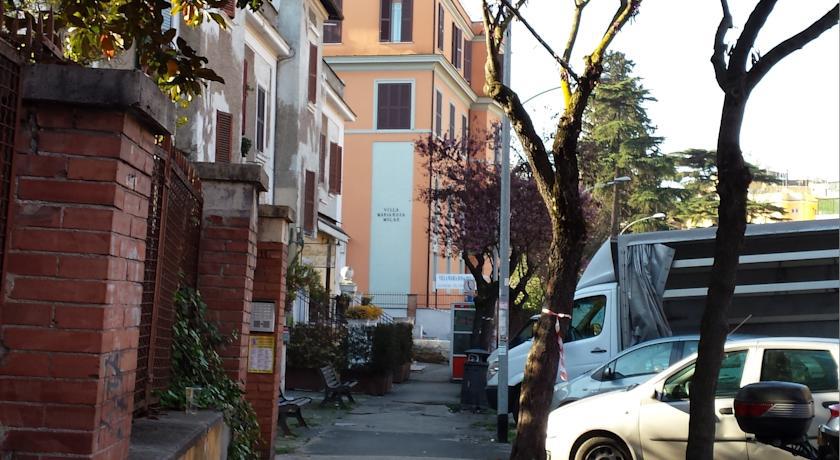 Maria Rosa Molas - Casa Per Ferie Roma