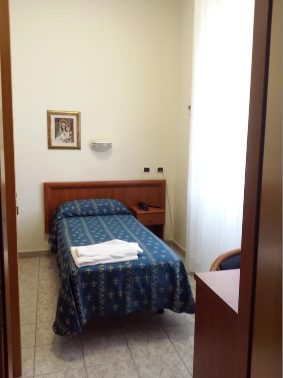 Pensión Maria Rosa Molas - Casa Per Ferie